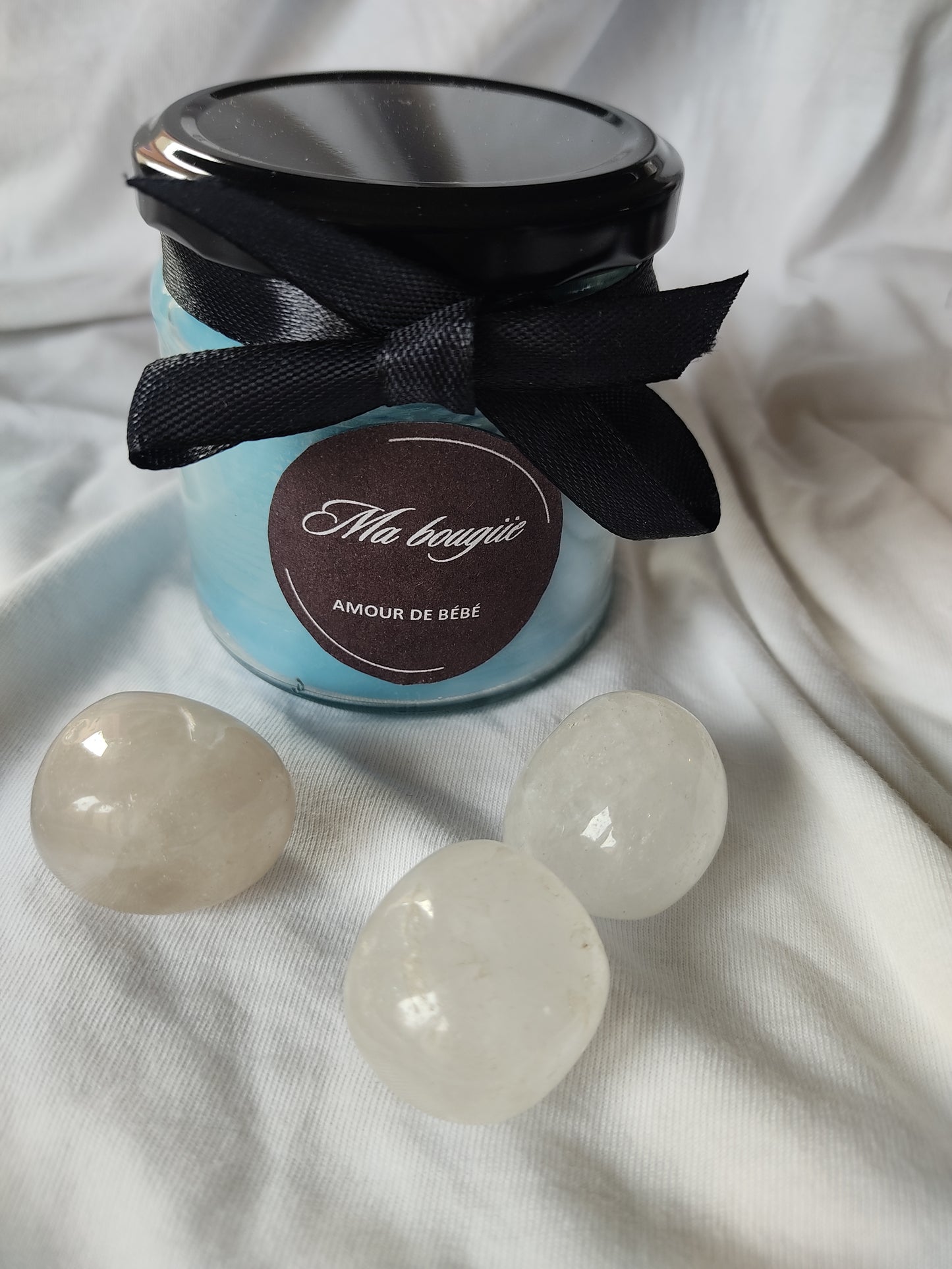 Bougie parfumé et pierre naturelle